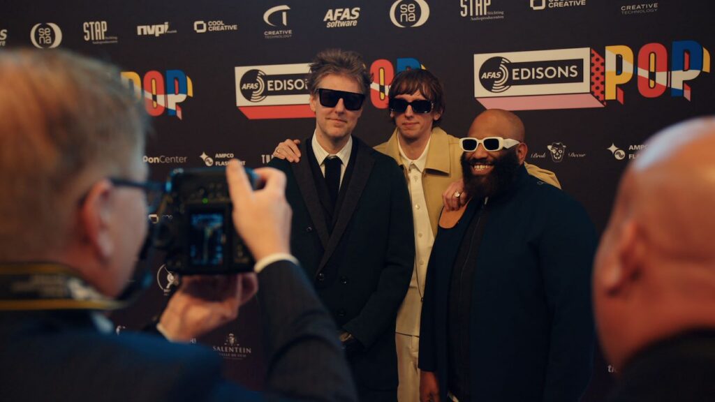 FC Hyena - The-making-of-de-jeugd-van-tegenwoordig_st_2_jpg_sd-low