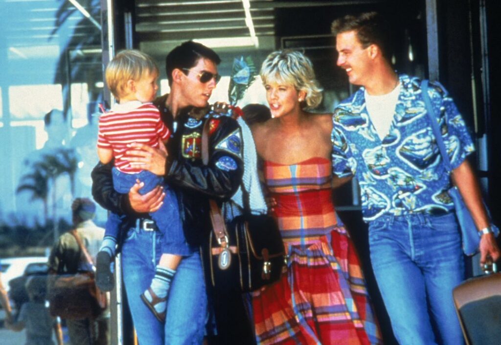 FC Hyena - Top-gun-40th-anniversary-_st_5_jpg_sd-low_paramount-pictures
